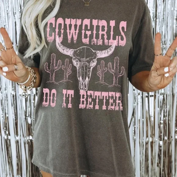 Boutique cowgirls Oversized Tee - Picture 1 of 1